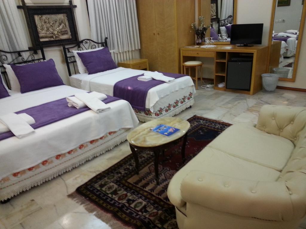 Antik Motel Alaçatı Buitenkant foto