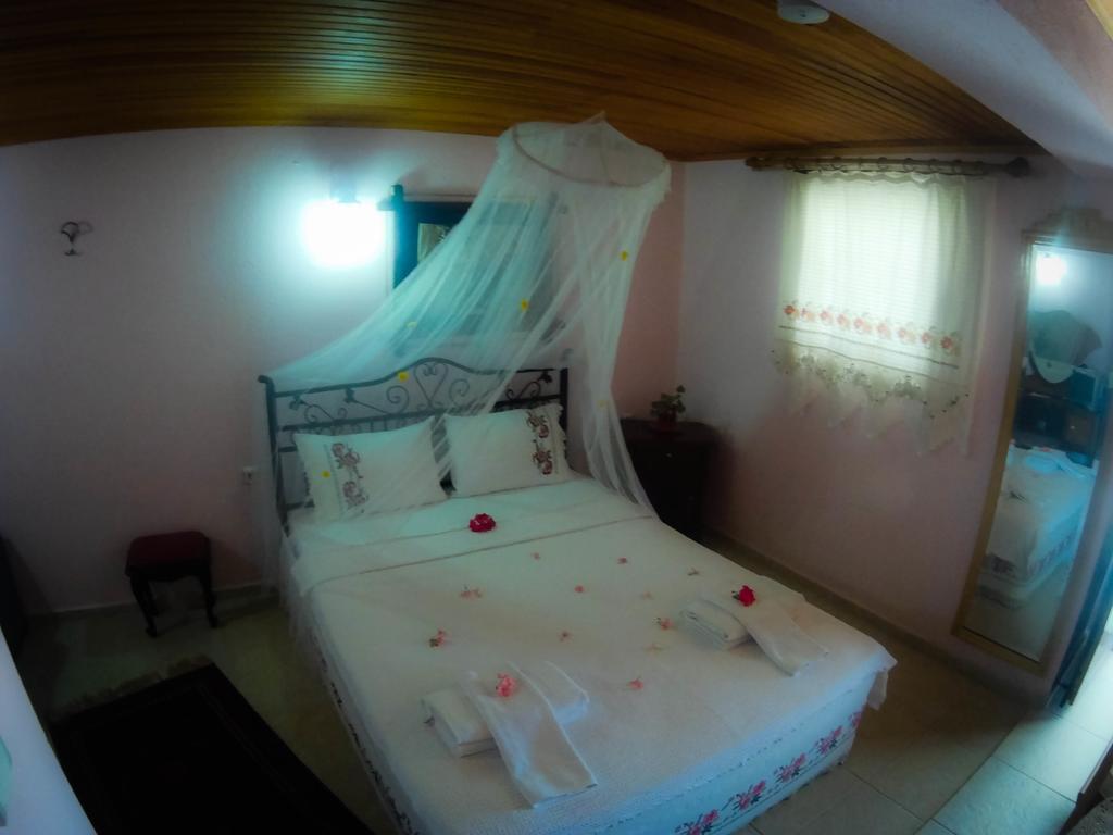 Antik Motel Alaçatı Buitenkant foto