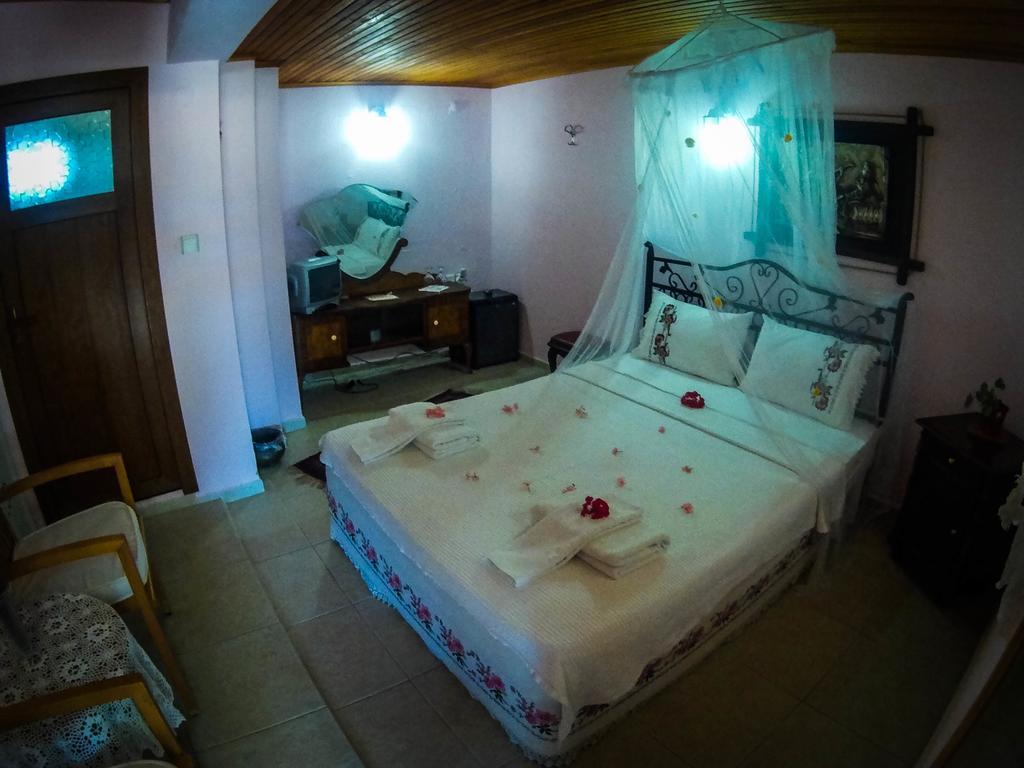 Antik Motel Alaçatı Buitenkant foto